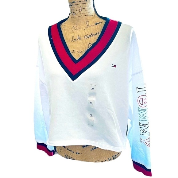 TOMMY JEANS Boxy Cropped Sweatshirt XL.… White by Tommy Hilfiger… - Picture 3 of 8